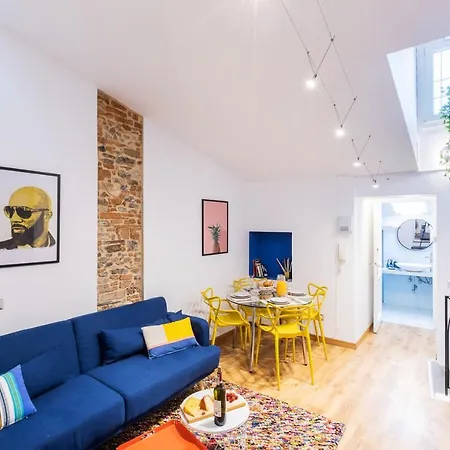 Apartment Historic Center Renovated Apartment- Amazing Location-by Likehomeflorence